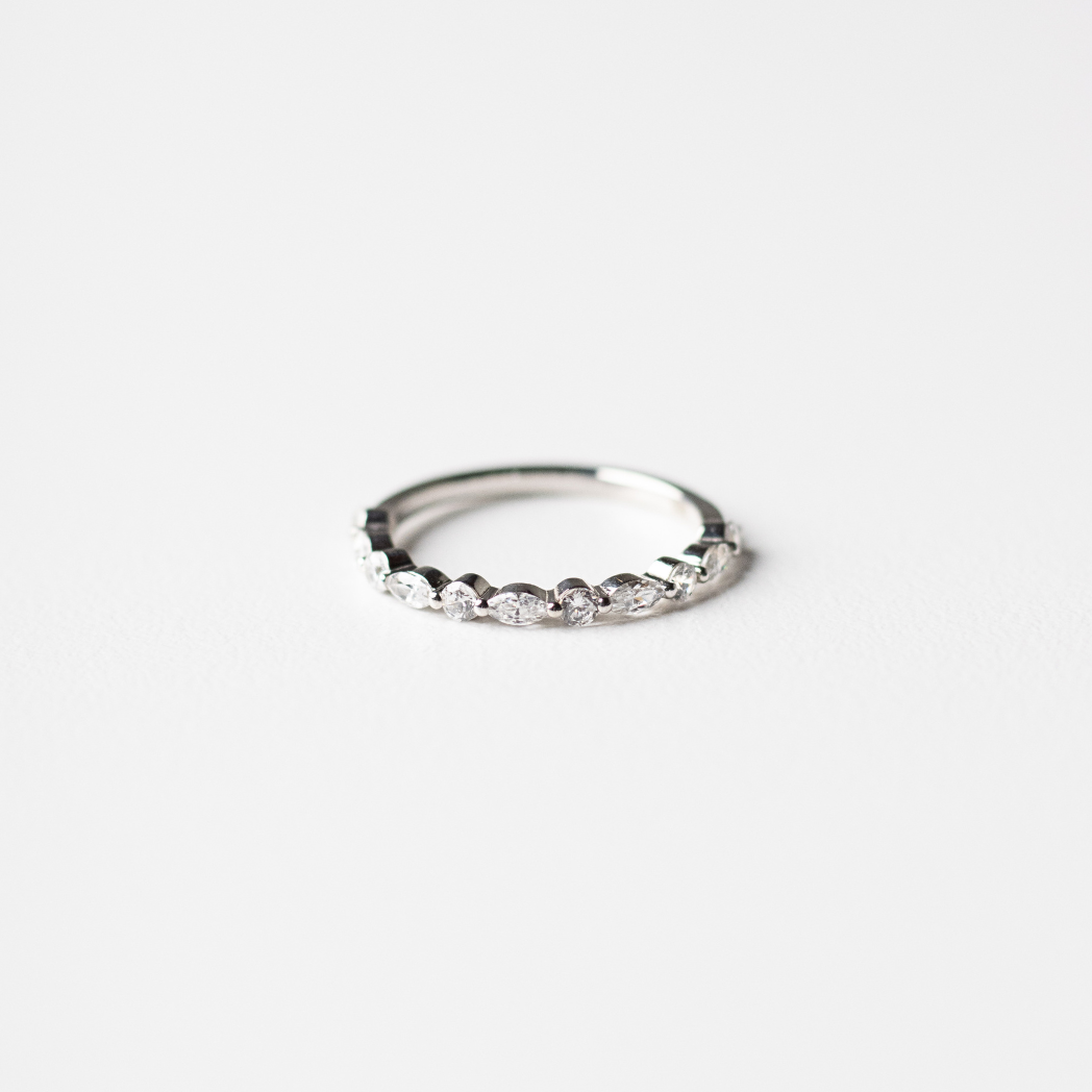 0.50ct Lab-Grown Diamond Marquise and Round cut Half Eternit Band