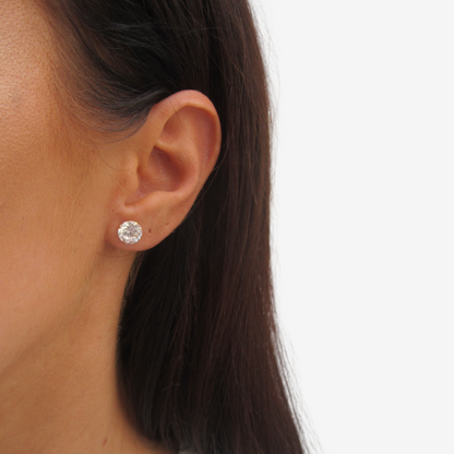 Round Signature Zirconia Stud Earrings 8mm – 18ct Yellow Gold