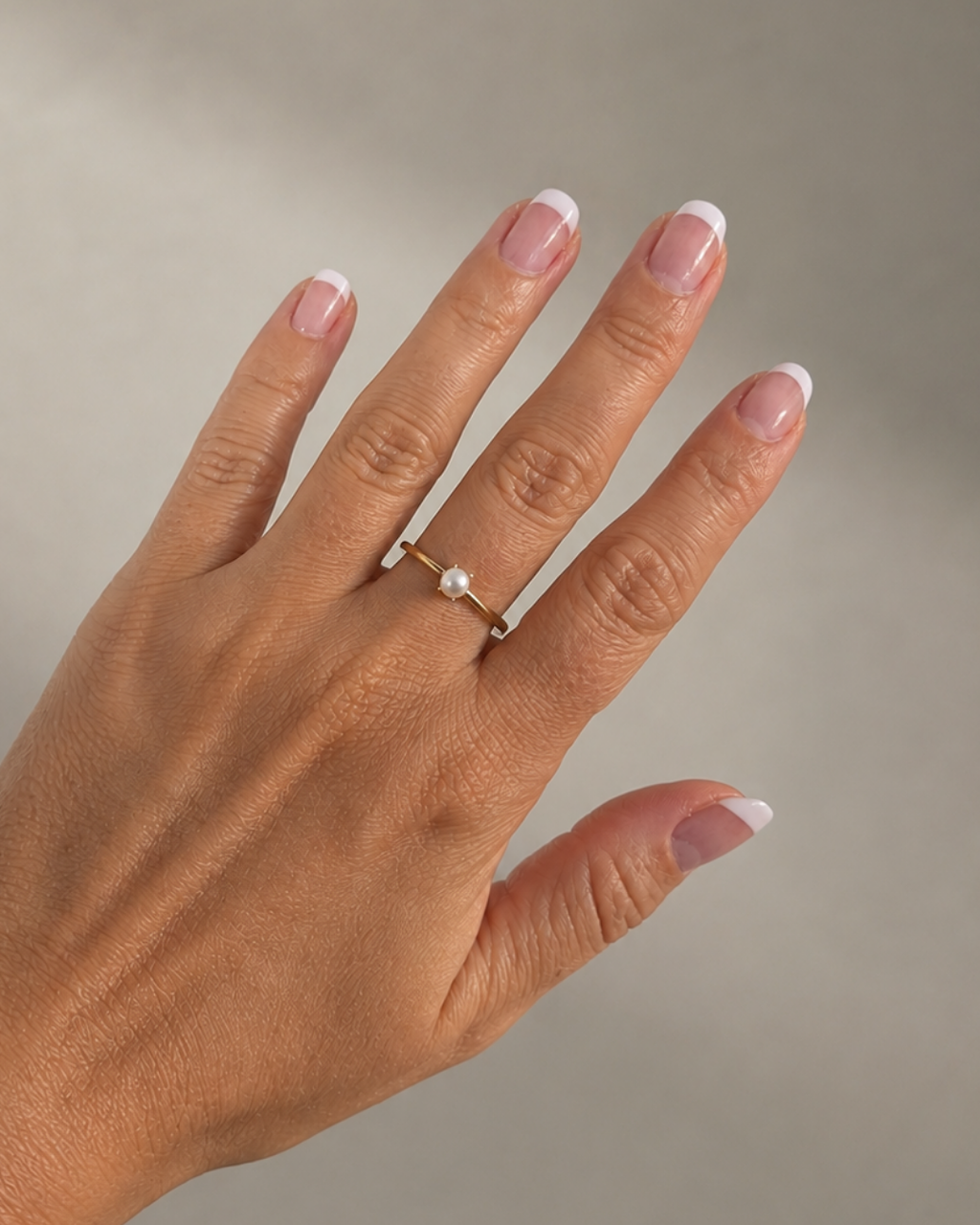 White Freshwater Pearl Round Ring - 9ct Yellow Gold (Copy)