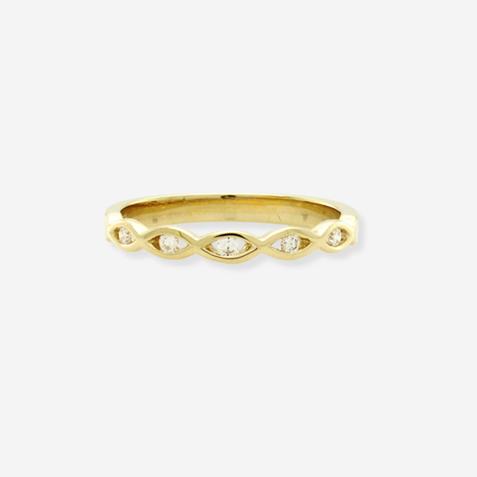 Lab - Grown Diamond Round Cut Ring - 9ct Yellow Gold