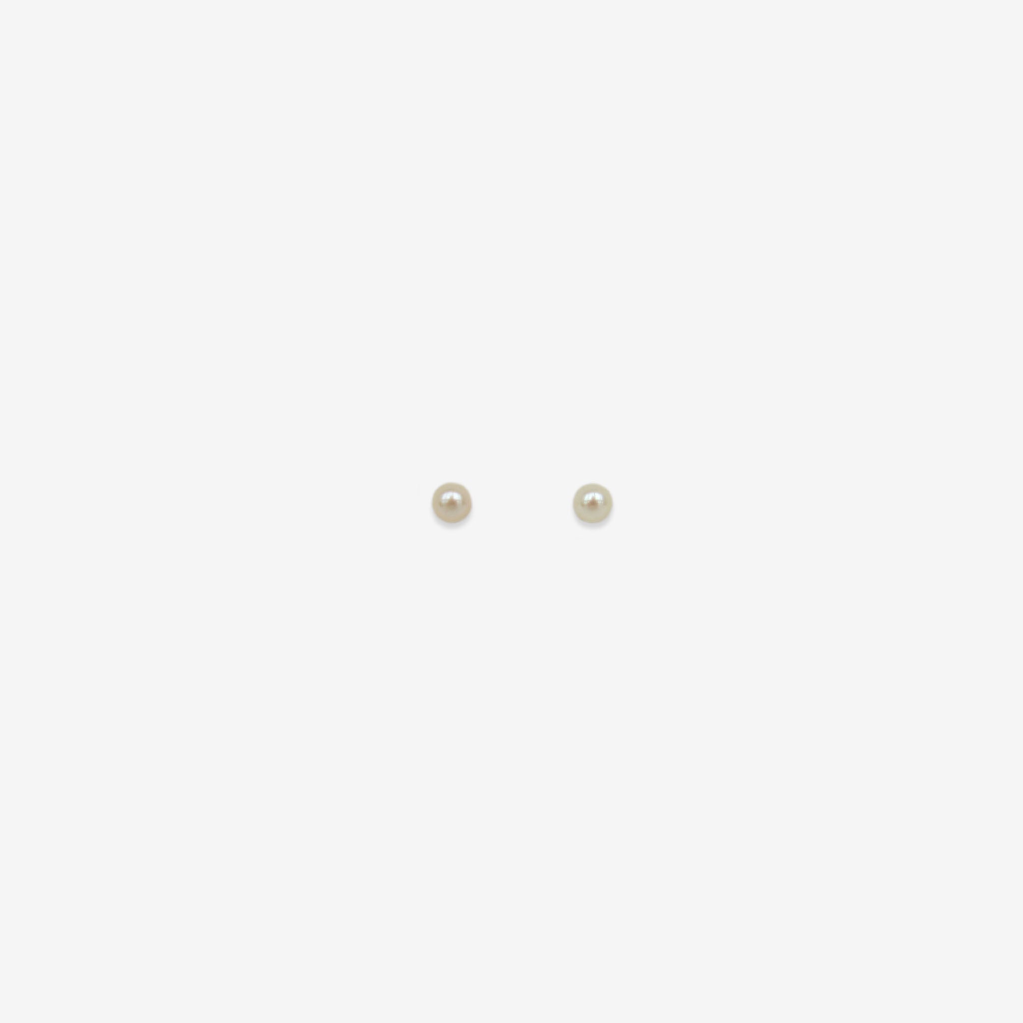 Natural Pearl Stud Earrings 6mm – 18ct Yellow Gold