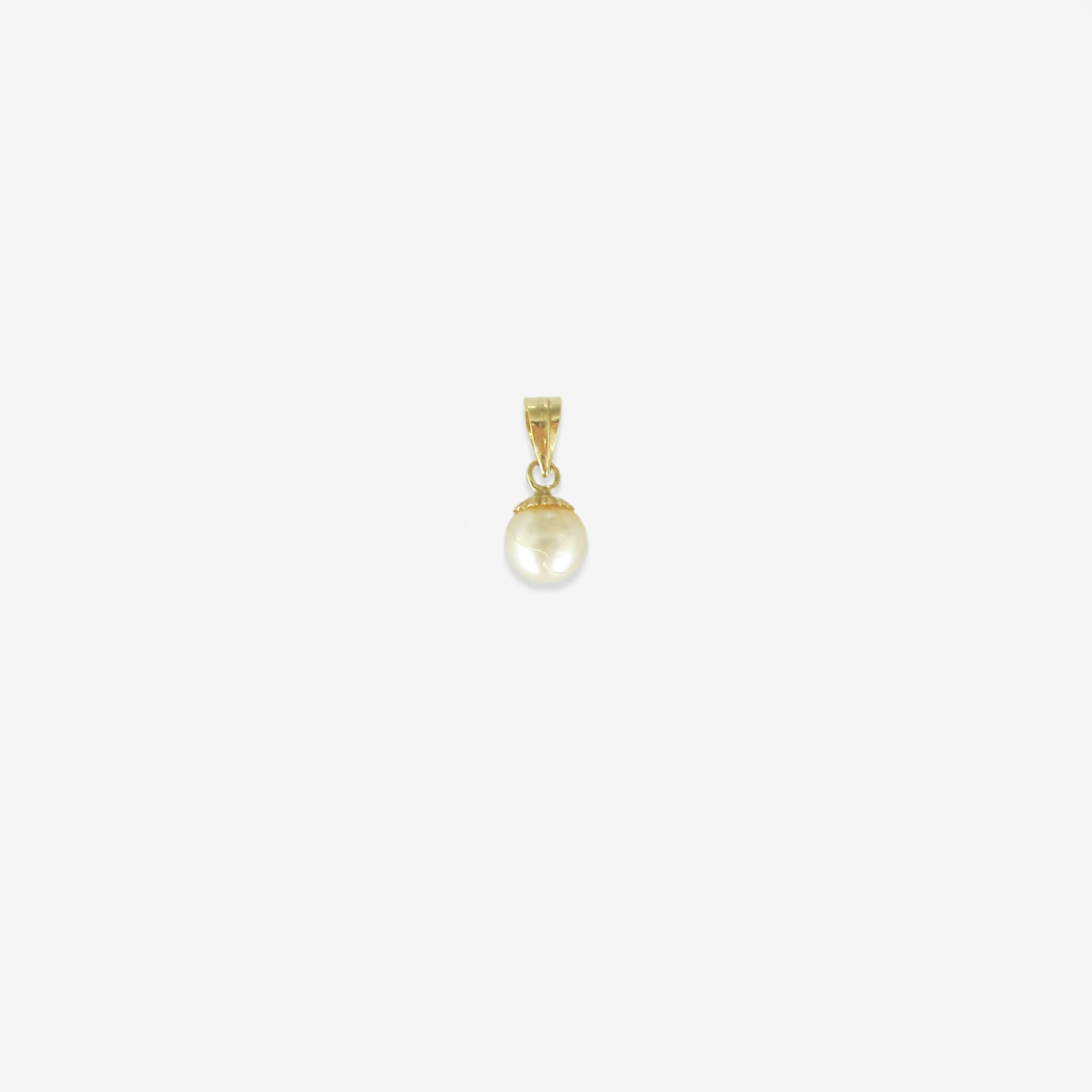 Colgante de perla natural en forma de gota en oro amarillo de 18 quilates