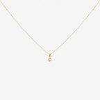 Colgante de perla natural en forma de gota en oro amarillo de 18 quilates