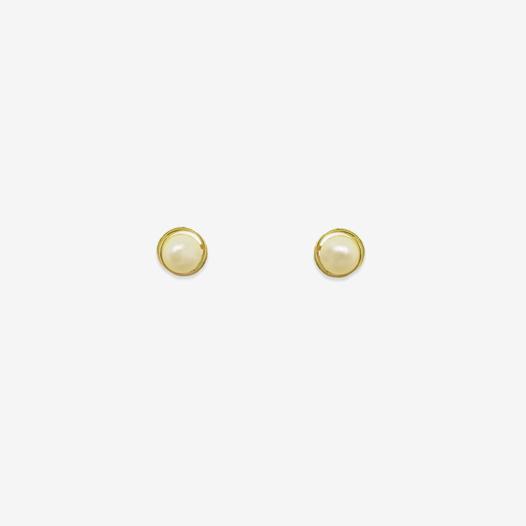 Rococo Natural Pearl Earrings 5.5mm – 18ct Yellow Gold.