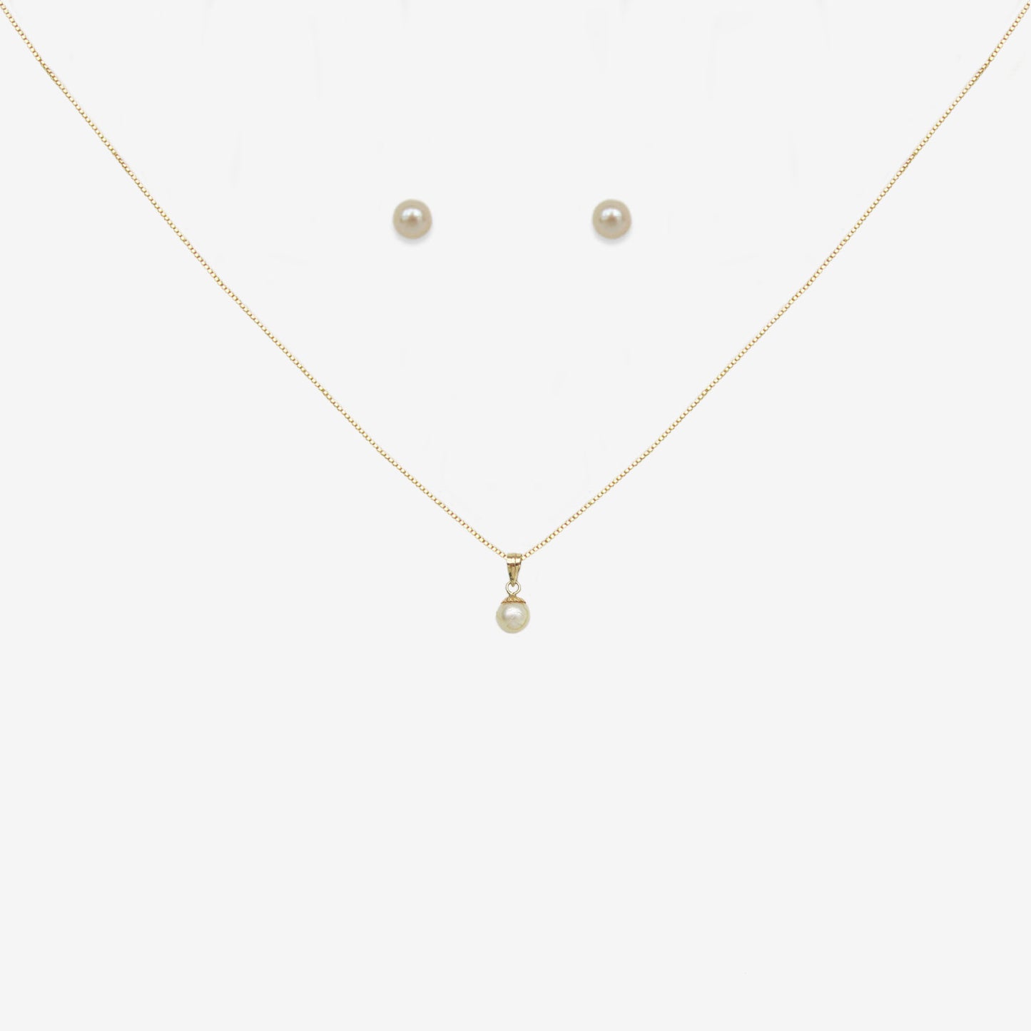 Pearl pendant and earring set bundle in 18ct Yellow Gold