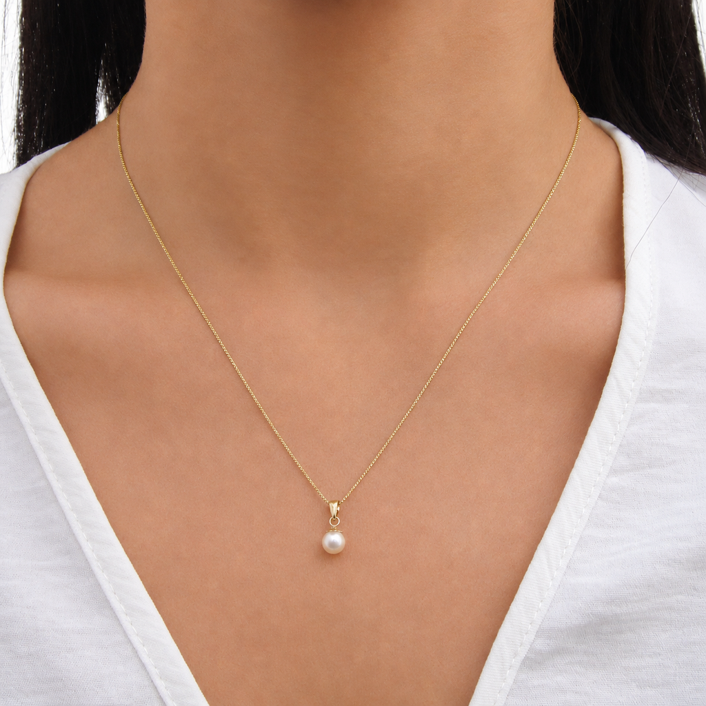Pearl pendant and earring set bundle in 18ct Yellow Gold