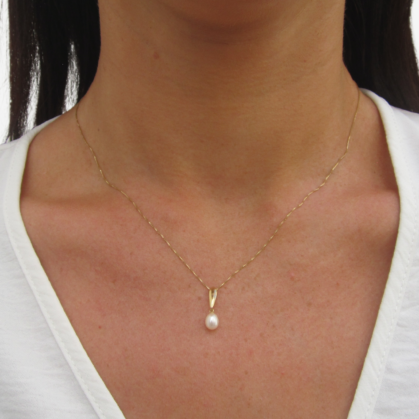 Drop Biwa Pearl pendant and earring set bundle in 18ct  Yellow Gold