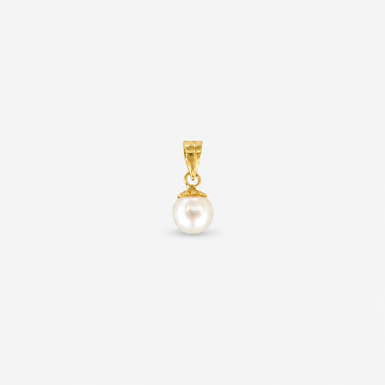 Natural Round Pearl Pendant – 18ct Yellow Gold