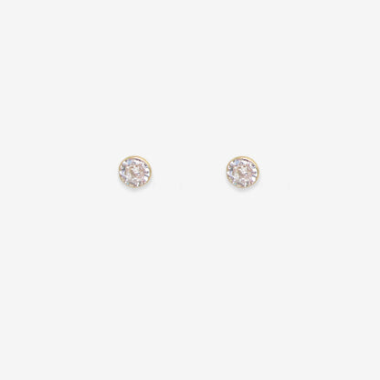 Round Cut Stud Earrings with Rim and Signature Zirconia – 18ct Yellow Gold